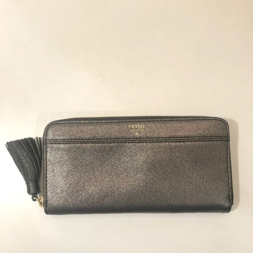 Fossil black shimmer tassel clutch bag wallet